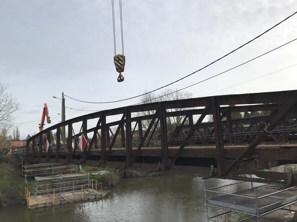 travaux-levage-pont-3-85c9cbda
