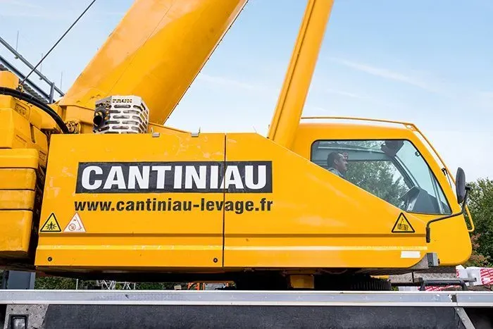 levage-poutre-beton-grue-mobile.jpg